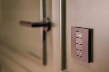 Firma SMARTHOME – specijalizovana za ugradnju pametnih rešenja u domaćinstvima i poslovnim objektima