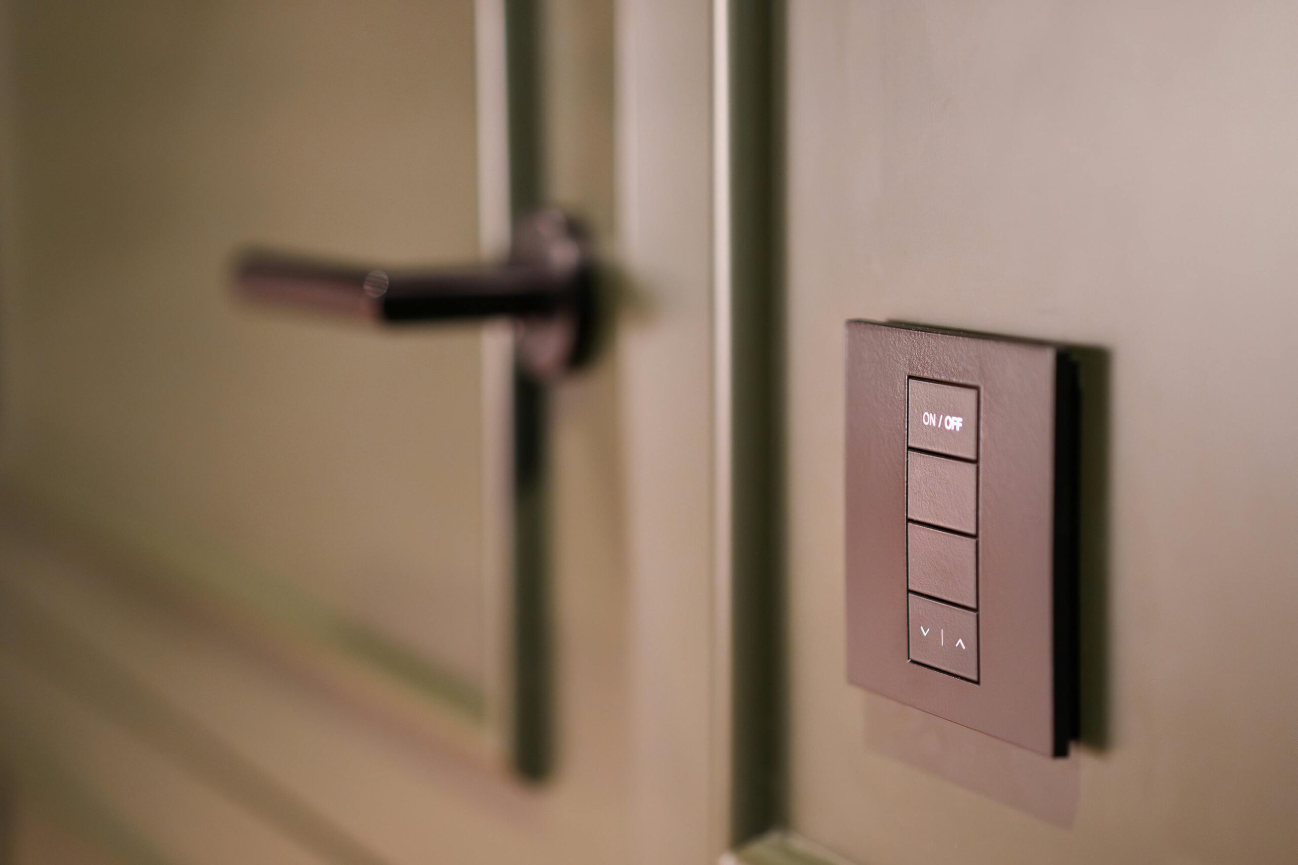 Firma SMARTHOME – specijalizovana za ugradnju pametnih rešenja u domaćinstvima i poslovnim objektima